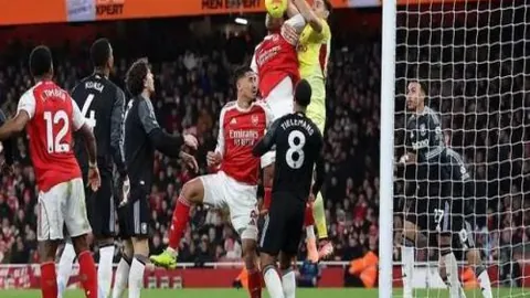 直击焦点战！快船与黄蜂激战正酣，不容错过的精彩对决！