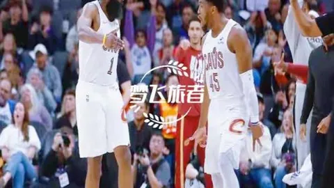 太阳核心重伤！杜兰特赛场暂休，布克肩负重任！